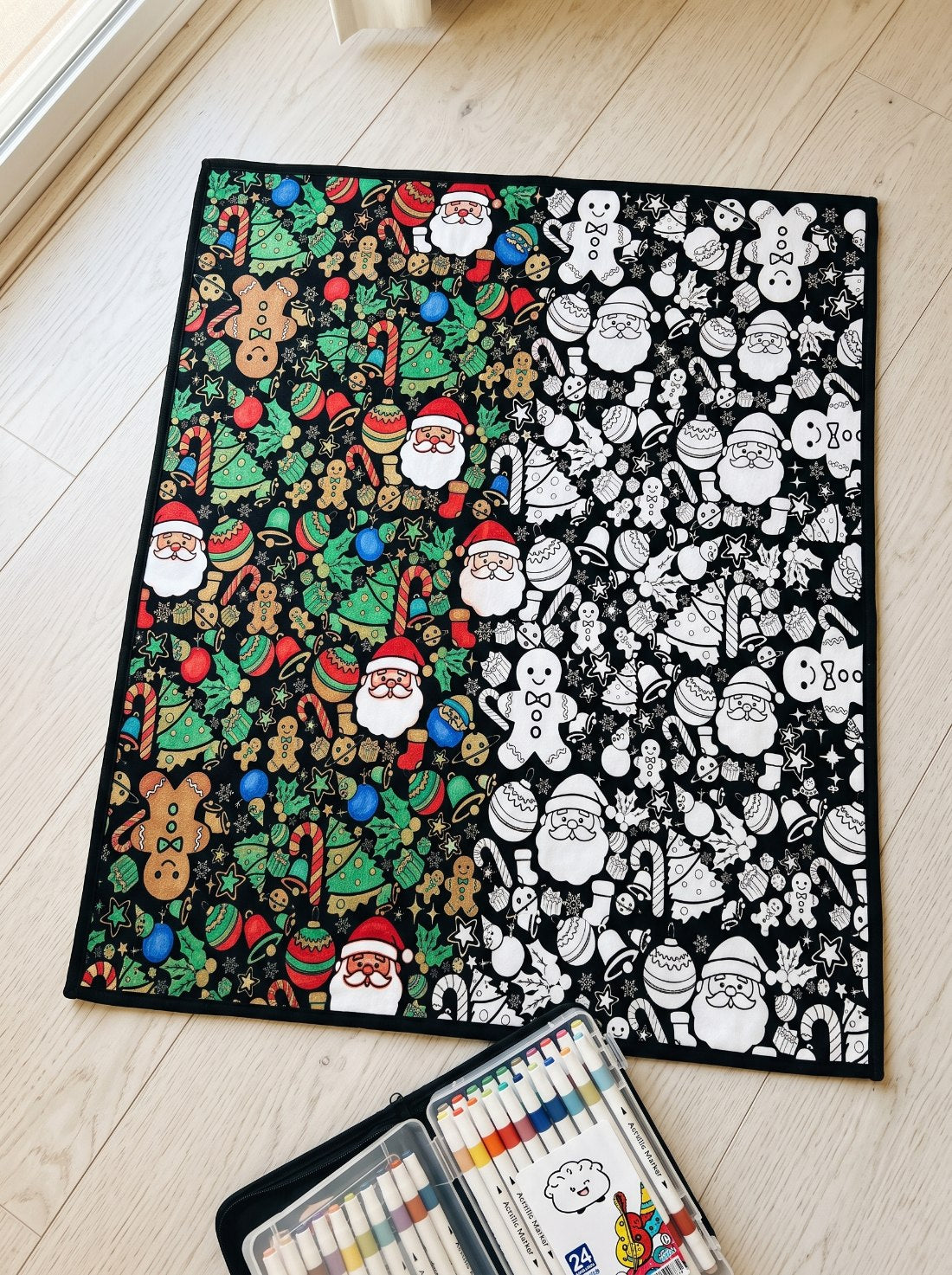 Colour-in Christmas blanket